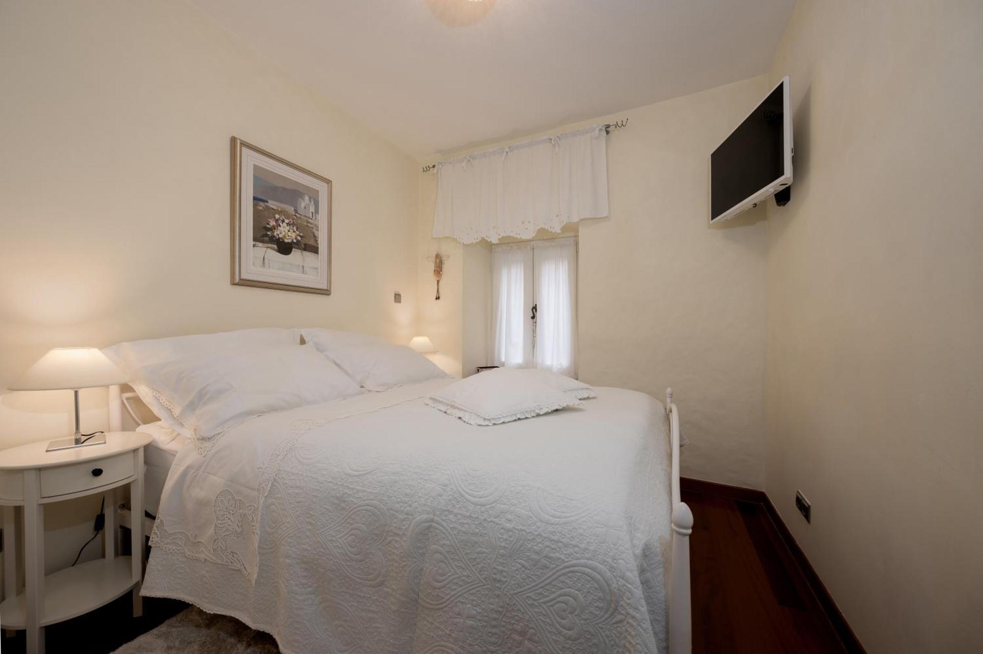 Stone Pearl Heritage Luxury Suite Split Exteriör bild